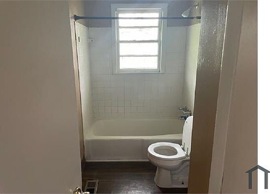 5th image of 2429 Butternut Hill Ct
