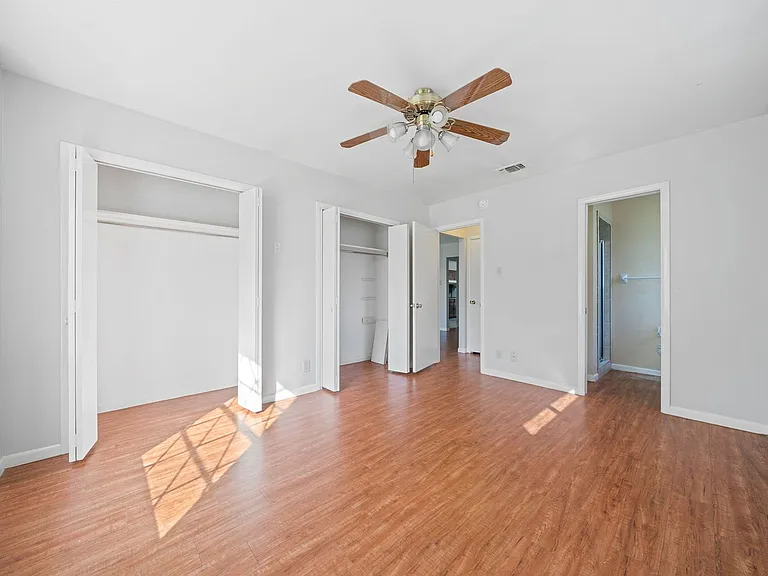 130 Algarita Rd — Photo 16