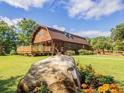 445 Maureen Cir, Burrillville, RI, 02839