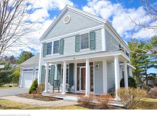 28 Marigold Ln, Falmouth, ME 04105