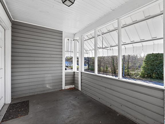 4th image of 4401 Avenue I