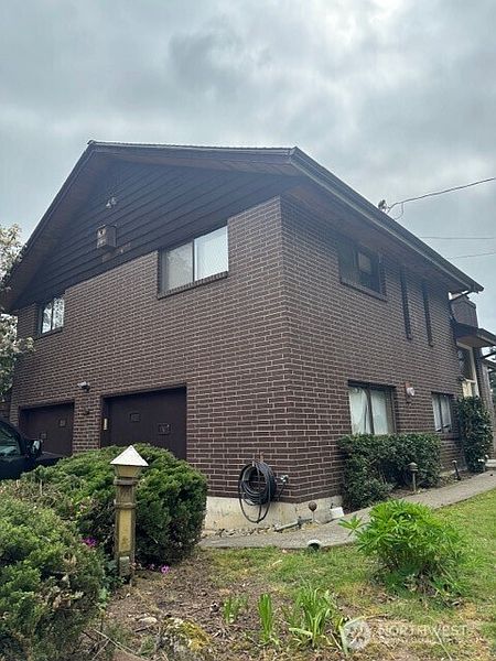 3rd image of 19021 46th Avenue S