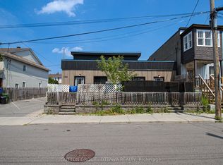 309 Cyr Ave, Ottawa, ON K1L 7N6