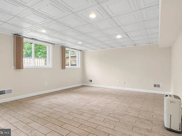 5129 Chowan Ave — Photo 60