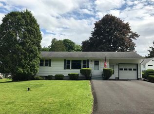 309 Sherwood Dr, Camillus, NY 13031