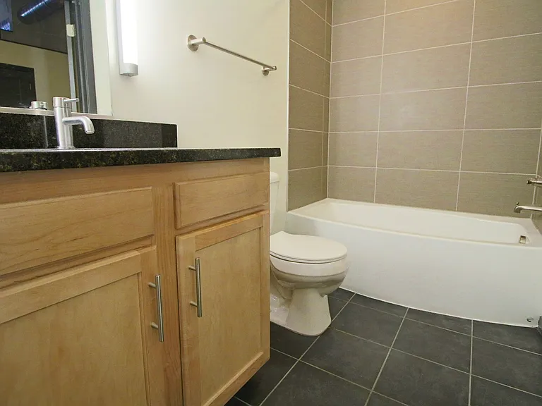 Main 2323 — Photo 25