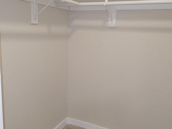 4th image of 14820 NE 1st St APT A