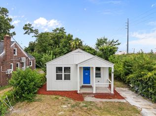 1806 Calvert St, North Charleston, SC 29405