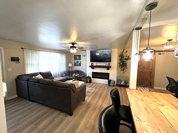 3rd image of 18 Fisher Ave