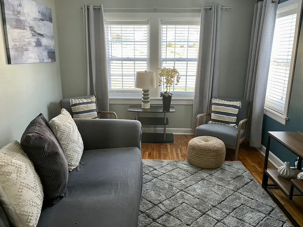 2 bed, 1250 sqft, $2,095 — Photo 1