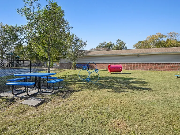 Woodland Crossing Apartment Homes — Photo 12