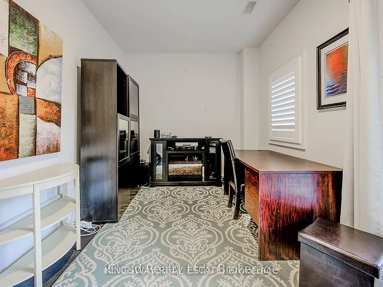 33 Jarvis St — Photo 7