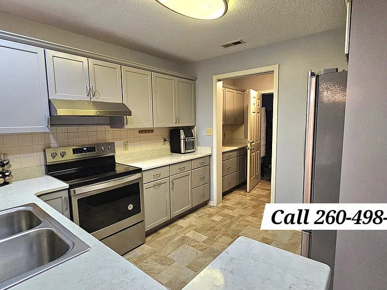 5176 Coventry Ln — Photo 12
