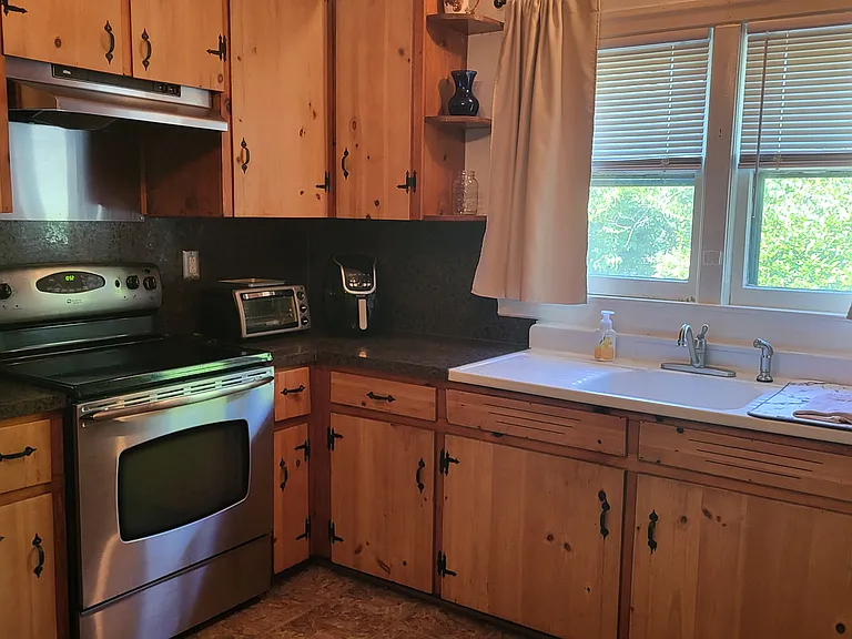 2030 Lakeshore Dr — Photo 9