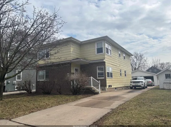 919 Bismarck Ave, Oshkosh, WI 54902