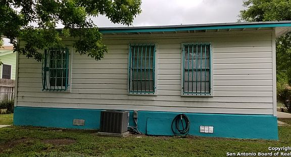 3rd image of 3106 Mars St