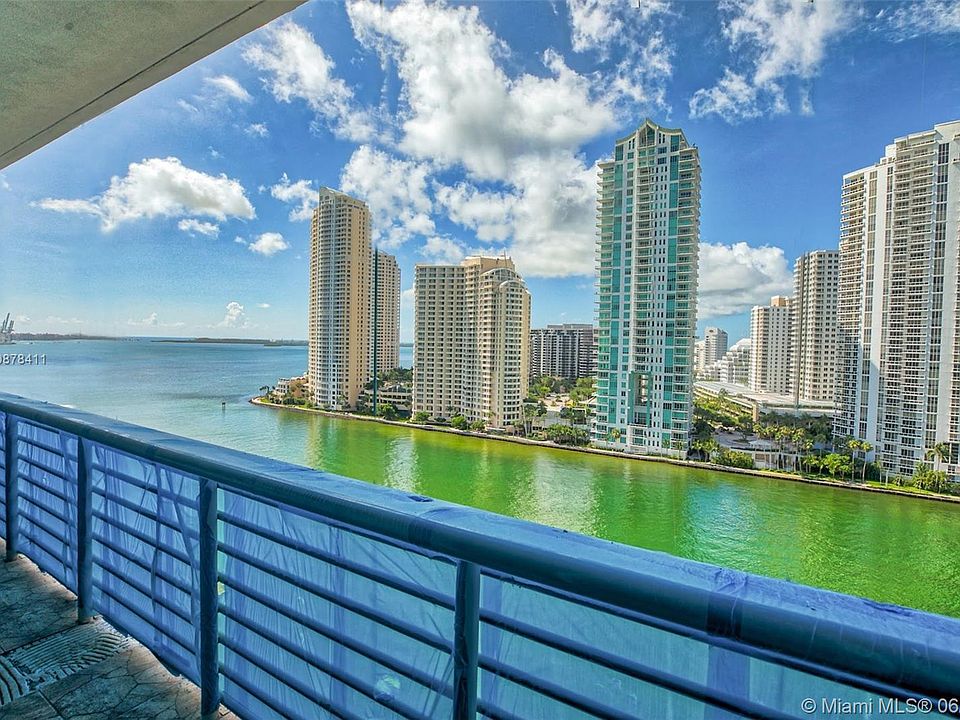 1st image of 325 Biscayne Blvd #1717