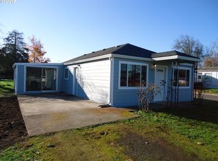 765 W Fairview Dr, Springfield, OR 97477