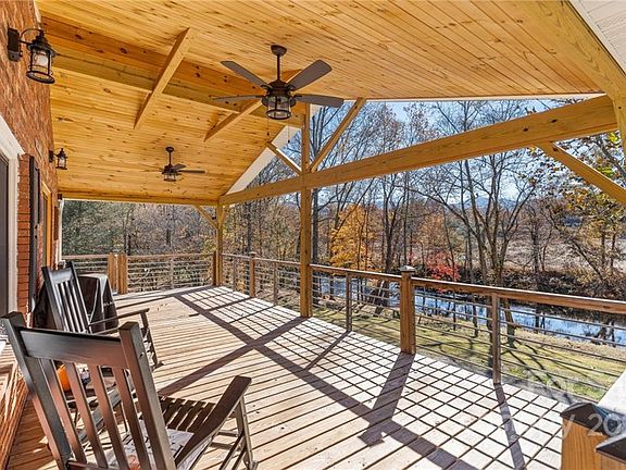 5th image of 59 River Bank Ln