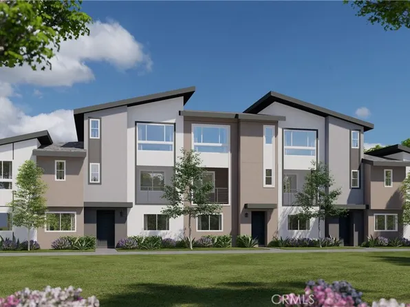 1132 Santo Antonio Dr, Colton, CA 92324