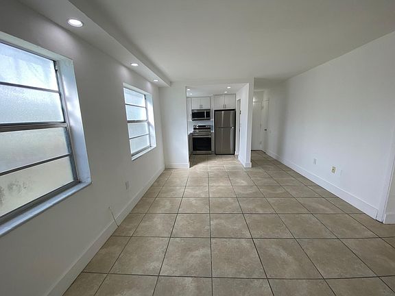 Living/Dining Area