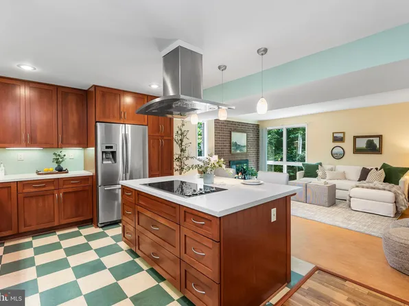 5305 Thunder Hill Rd, Columbia, MD 21045