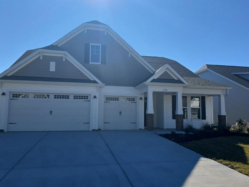 1st image of 1523 Breakwater Dr.