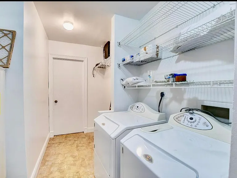 17768 Maplewood Dr — Photo 13