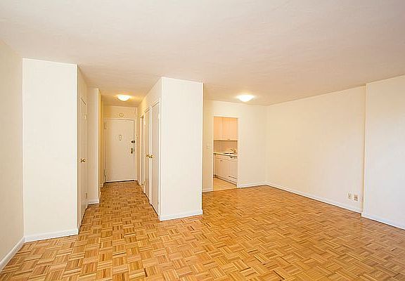 2nd image of 350 W 51st St APT 8a
