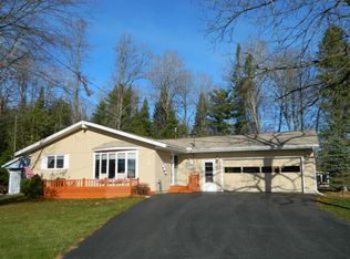 1918 Lakeview Dr, Hubbard Lake, MI 49747