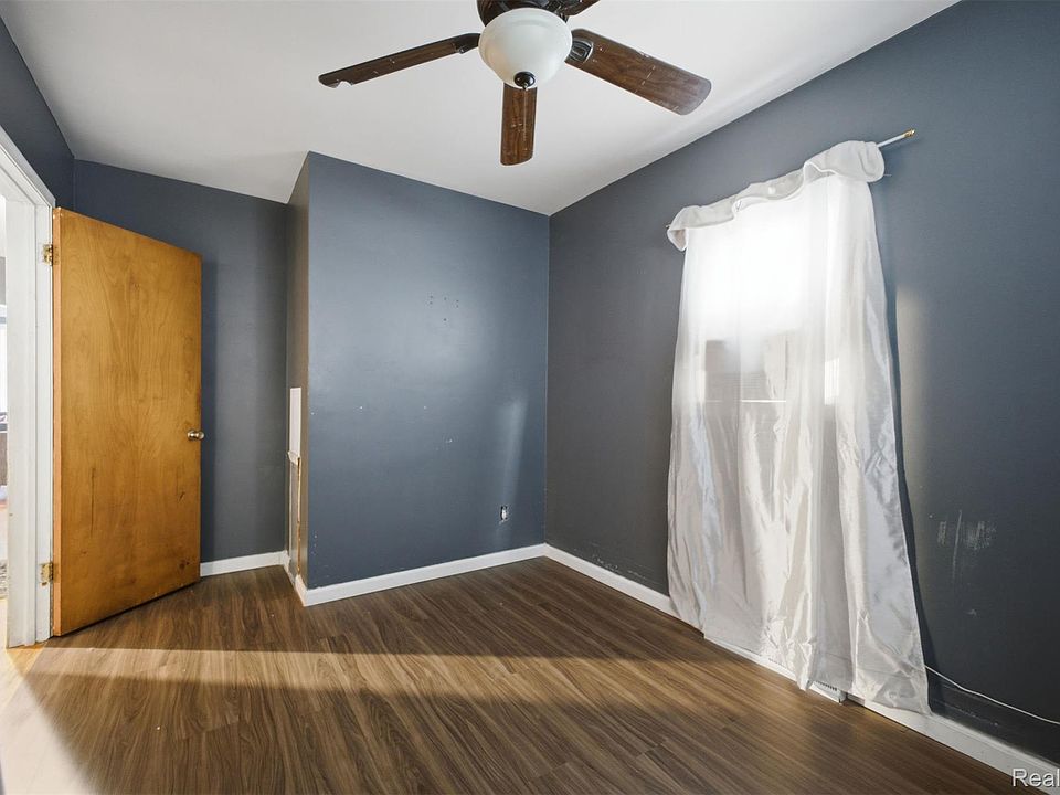439 Cleveland Ave, photo 12
