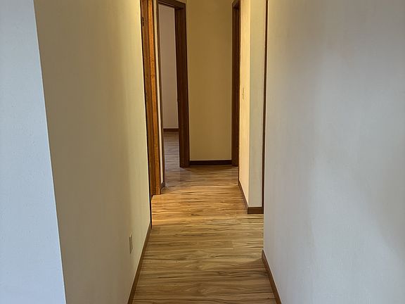 4th image of 133 S Dakota St #1