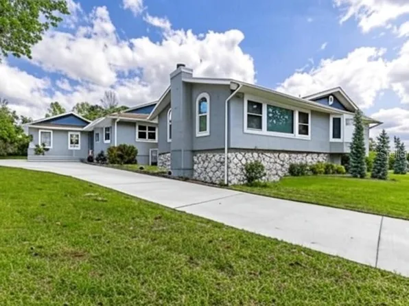 11619 Lane Park Rd, Tavares, FL 32778