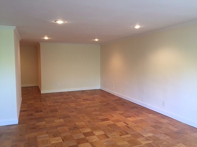 1st image of 300 Edwards St APT 1JE