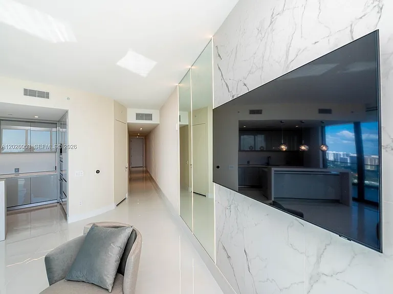 18975 Collins Ave #3105 — Photo 8