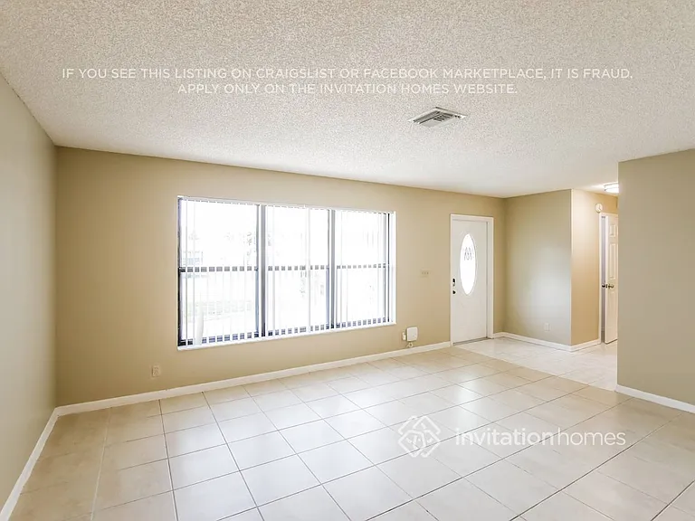 7 W Pine Tree Ave — Photo 4