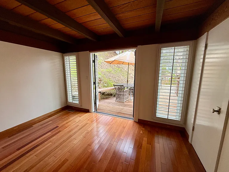 76 Dominican Dr — Photo 8