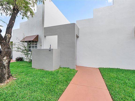 2nd image of 10340 SW 154th Pl APT 41