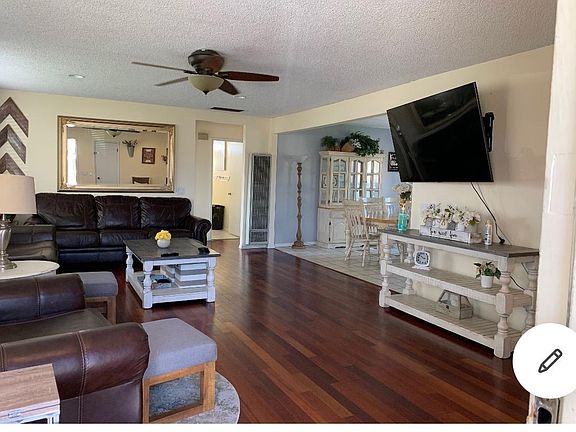 2nd image of 1170 Mayberry Ln