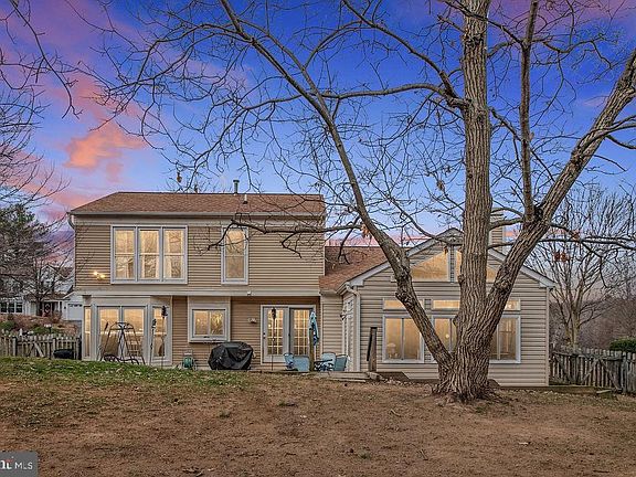 2nd image of 9915 Windridge Dr