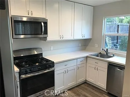 430 E Bixby Rd #A — Photo 6