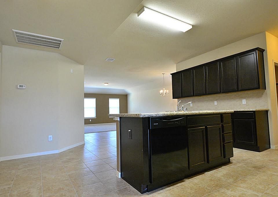 1st image of 3002 Village Creek Dr