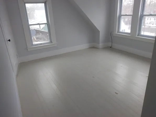 405 Main St, Springvale, ME