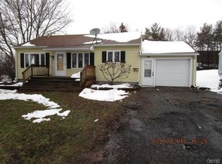 101 Plaxdale Rd, Liverpool, NY 13088