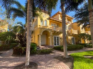320 NE 69th Cir, Boca Raton, FL 33487