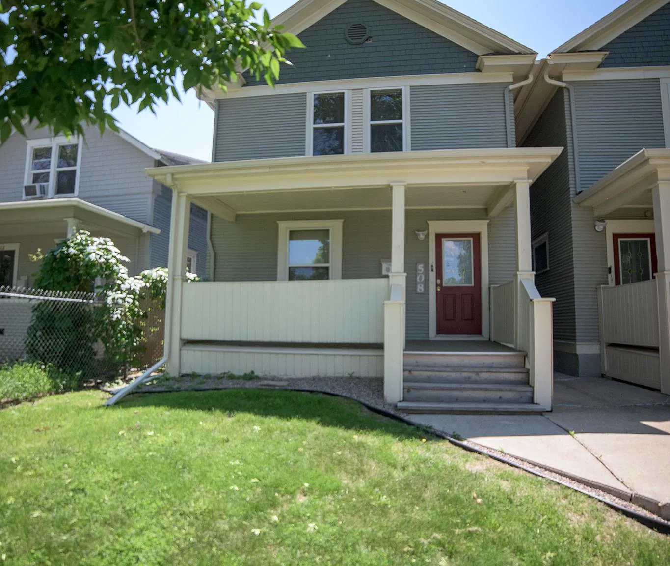 2 bed, 832 sqft, $1,180 — Photo 1