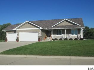 106 Rottunda Way, South Sioux City, NE 68776