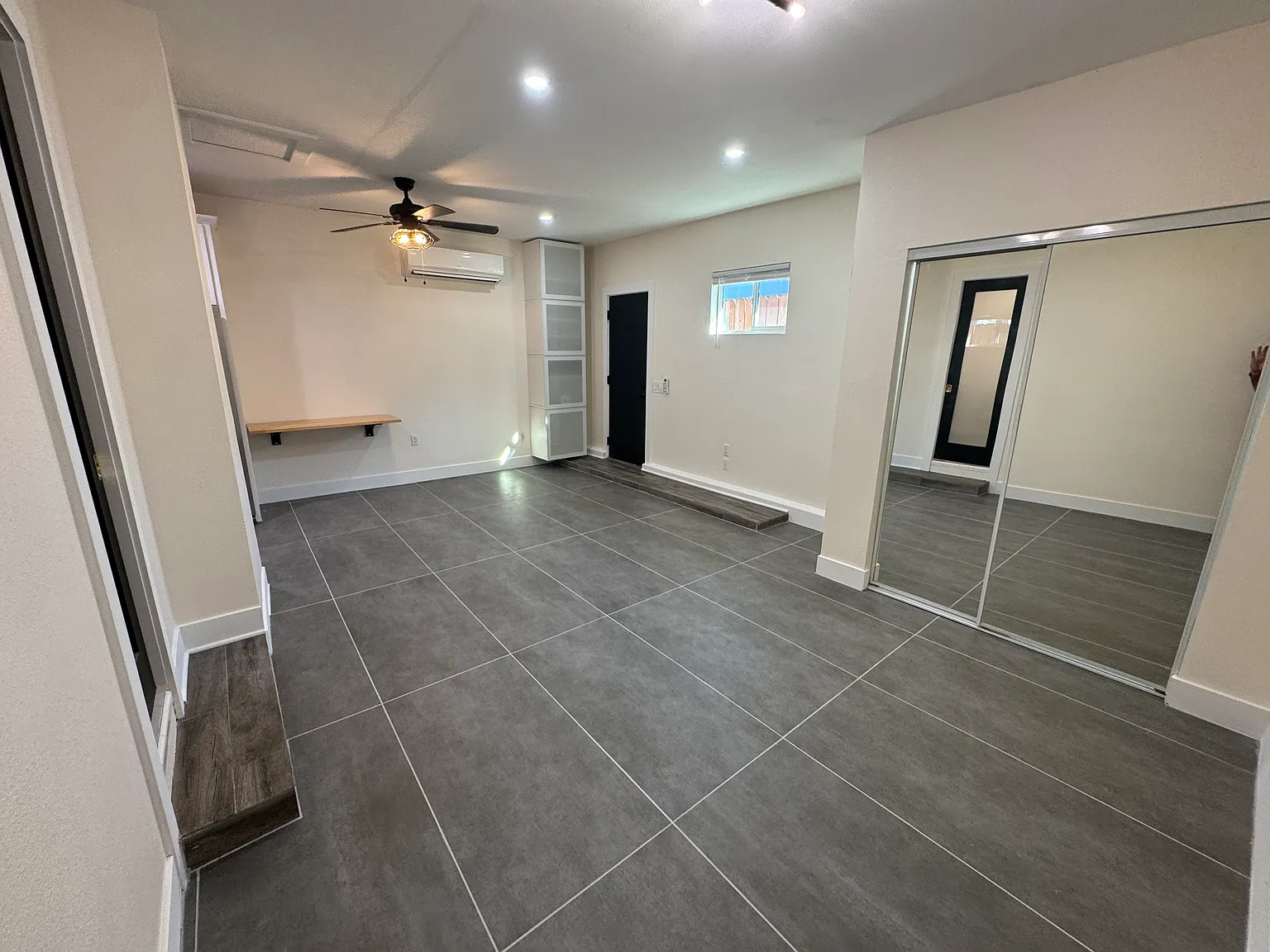 Studio, 390 sqft, $1,800 — Photo 2