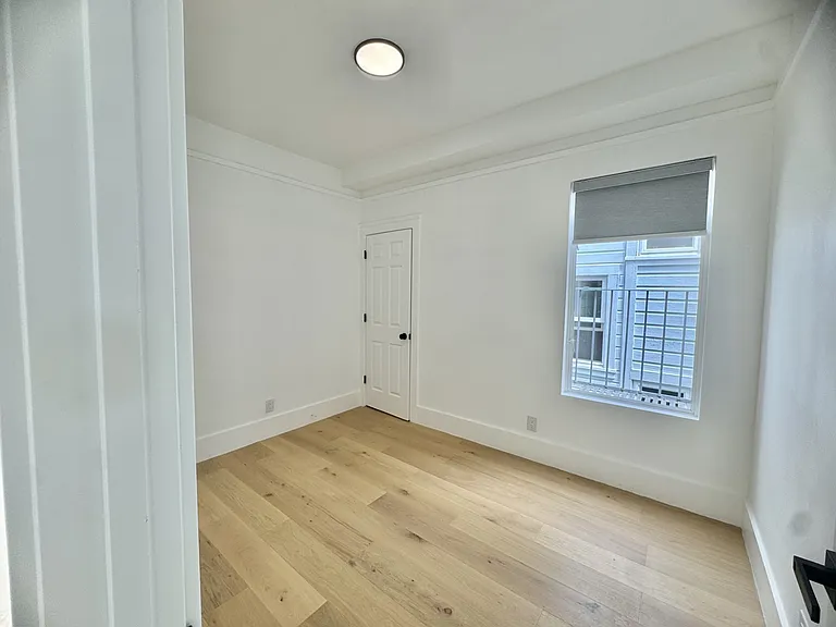 1025 Hampshire St #B — Photo 12