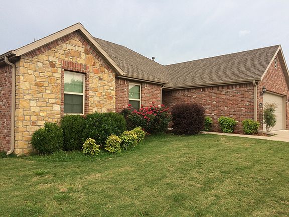 4th image of 3402 SW Briar Creek Ave